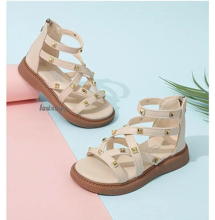 Summer New Kids Sandals Girls Princess Rivet Sandals Soft Children Beach Shoes Fashion Roman Sandals Size 21-36 Versatile