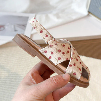 Girls Princess Floral Sandals New Summer Cross Strap Children Beach Shoes Non-Slip Breathable Kids Flat Sandals School Perform