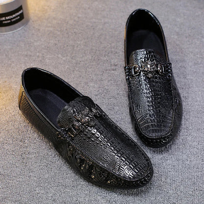 Sapatos Masculinos de Couro com Contas Estilo Britânico Outono Pretos Casuais para Homens Coreanos Preguiçosos Slip-on Sola Macia Mocassins de Condução Modernos