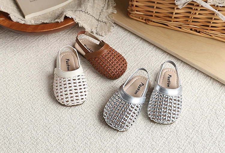 Baby Girls Shoes Braided Sandals for Girls Kids Fashion Hollow Out Leather Shoe Soft Sole Retro Princess Slippers Beach Shoes
