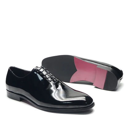 Luxury Men's Dress Shoes Burgundy Smooth Patent Leather Italian Whole Cut Plain Toe Oxford Lace-Up Wedding Party Formal Shoes