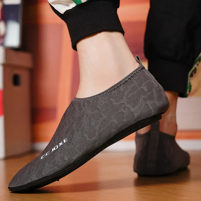 Men's Shoes Breathable Thin Bottom Light Driving Loafers Casual Socks Shoes Men Slippers Comfortable Walking Mens Shoes