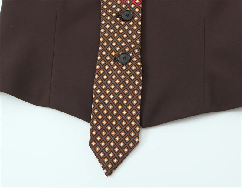 Women's Top 2026 Spring New Style Dark Brown Sleeveless Halter Neck with Tie Decoration Vest Sexy Fashion Unique and Versatile