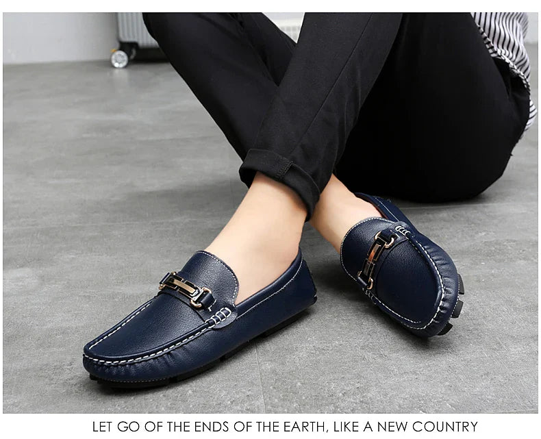 2025 New Handmade Soft Soled Beanie Shoes Men's Korean Style Casual Leather Shoes Social Spirit Boy Brand Lazy Shoes Loafers