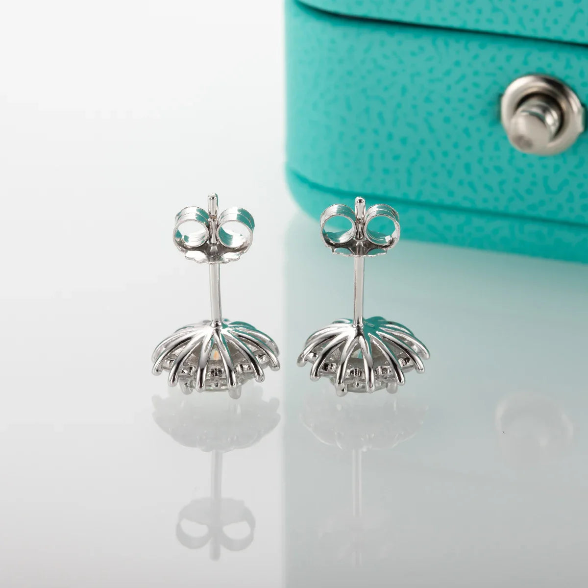 1 Carat Total D Color Moissanite Diamond Sunflower Earrings For Women 925 Sterling Silver Stud Earrings Wholesale