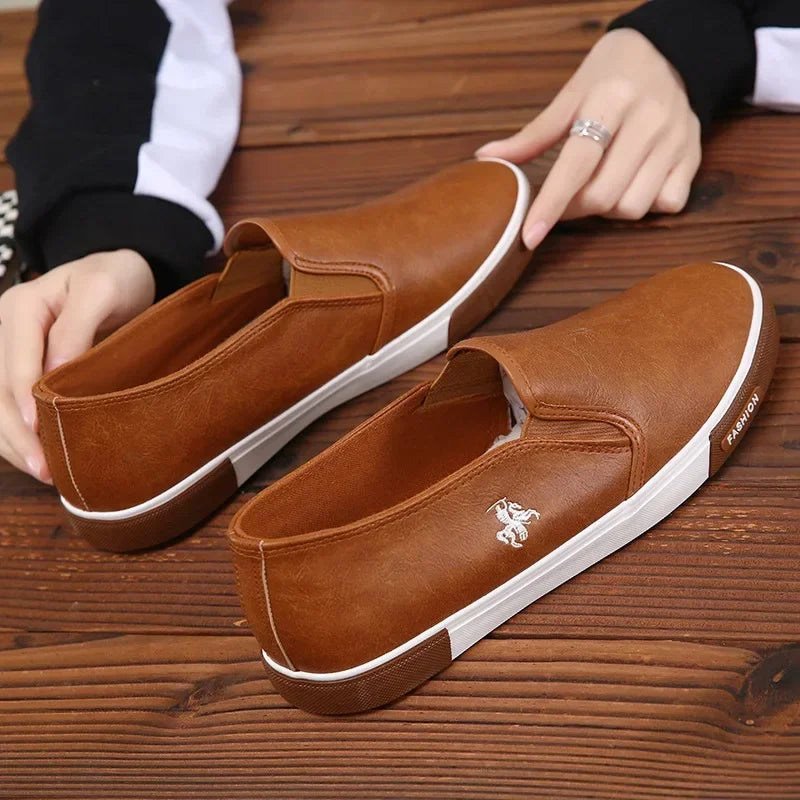 Men's Seasonal Feet Set Fashion New Little White Shoes Men's Flat Bottom Rubber Shoes Skateboard Leisure Work Shoes