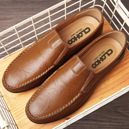 Sapatos Casuais Masculinos de Couro Genuíno Marca de Luxo Mocassins Masculinos Respiráveis Slip-on Sapatos de Condução Pretos Tamanhos Grandes 37-47