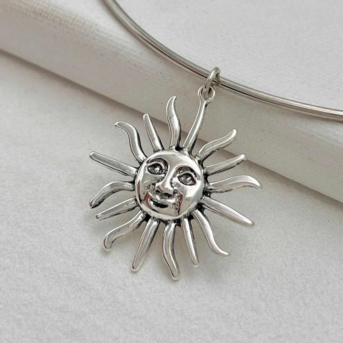 SHIXIN Retro Smooth Golden Metal Thin Choker Necklace for Women Trendy Sun Pendant Necklace Torques Summer Neck Chain Jewelry