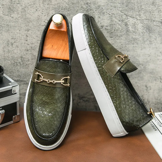 British style Green Leather Loafers Men Fashion Business Office Casual Shoes Men Moccasins Casual Dress Leather Shoes for Men
