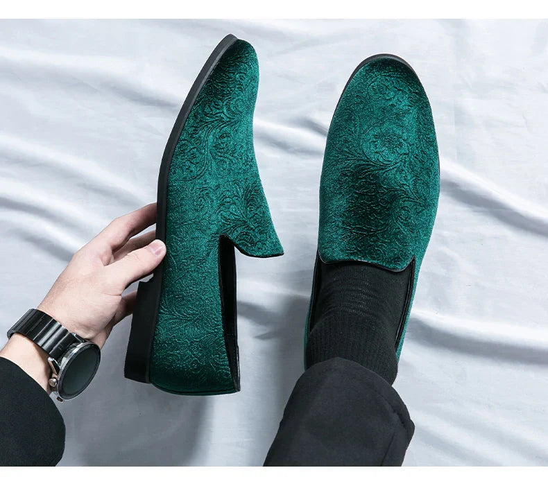 New British style men's hair stylist pattern suede lazy man slip-on bean loafers 46 plus-size pointed leather shoes