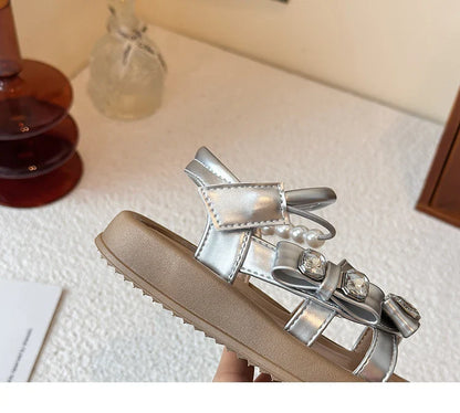 Girls' rhinestone sandals 2025 Summer New children's perforated breathable princess shoes Girls' soft-soled beach shoes