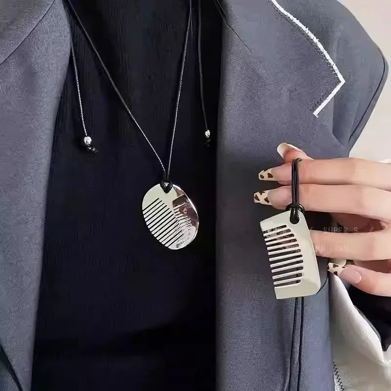 Personality Temperament Comb Pendant Necklace for Women 2024 Trend New Delicate Design Jewelry Fashion Accessories