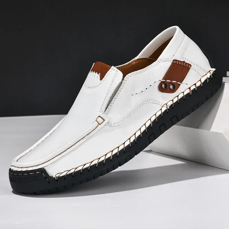 New Soft Men Loafers Slip On Leather Casual Shoes For Men Moccasins Plus Size 38-48 Flats Sneakers Men Handmade Design Man Shoes