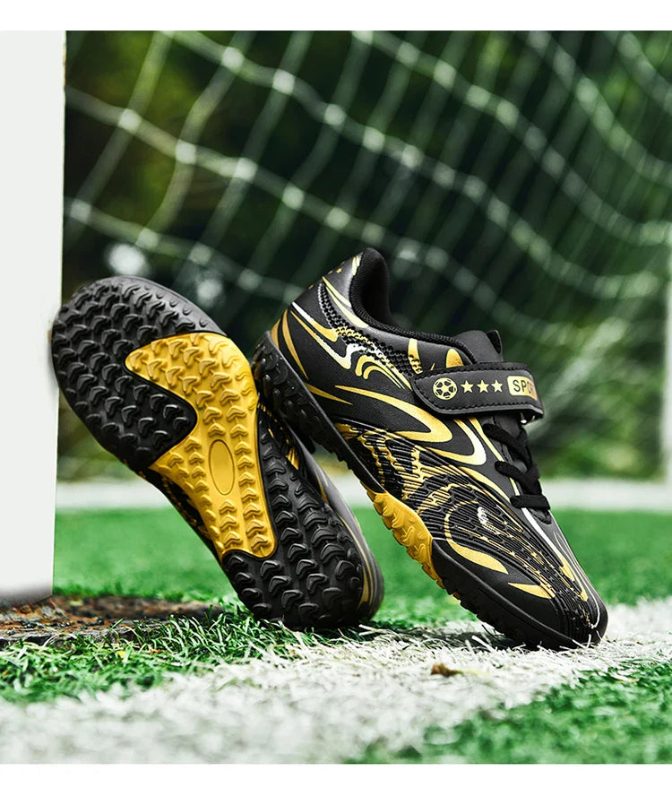 New Kids Soccer Shoes Original Football Shoes Boy Girl Indoor Professional Football Field Boots Society Cleats Non Slip Sneakers