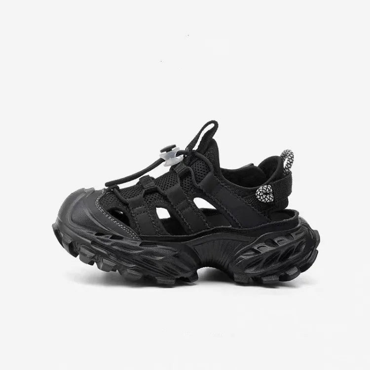 2026 New Boys' White Sports Sandals Summer Closed Toe Beach Shoes with Hollow Out Design for Children