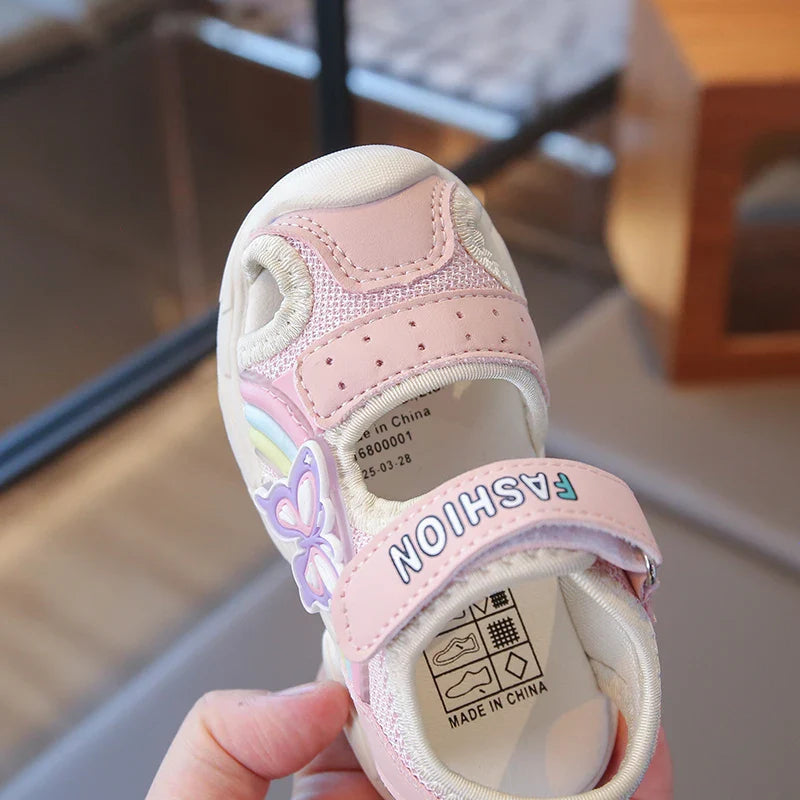 2026 Summer New Children's Sports Sandals Girls' Beach Shoes Fashion Butterfly Classic Sweet and Casual Soft Bottom Sandals