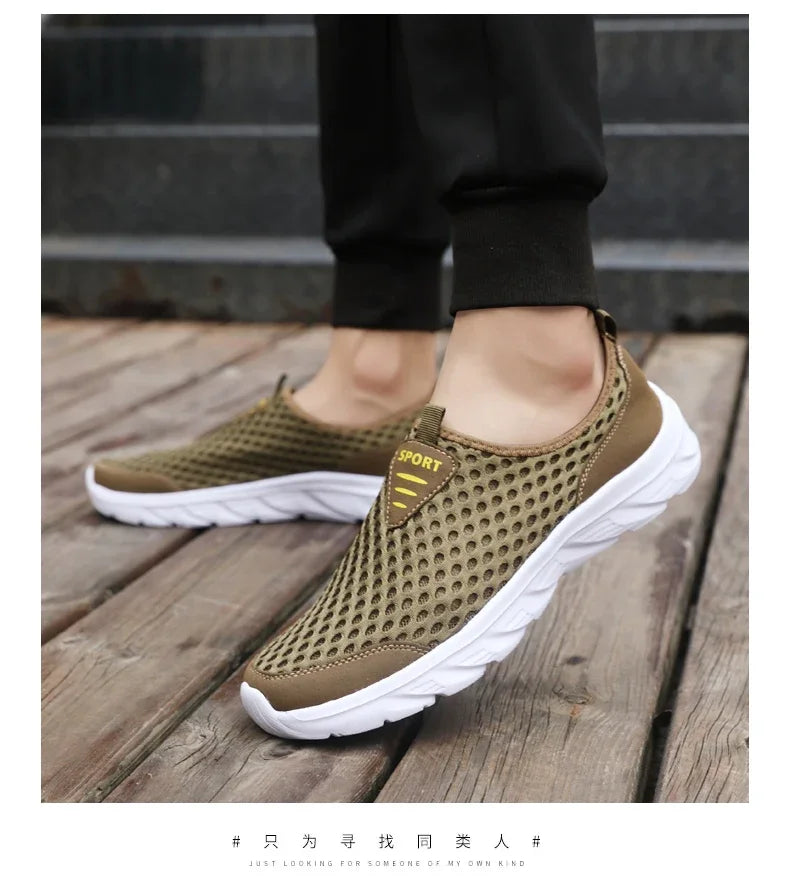 Lightweight Men Casual Shoes Breathable Slip on Male Casual Sneakers Anti-slip Men's Flats Outdoor Walking Shoes Size 39-46