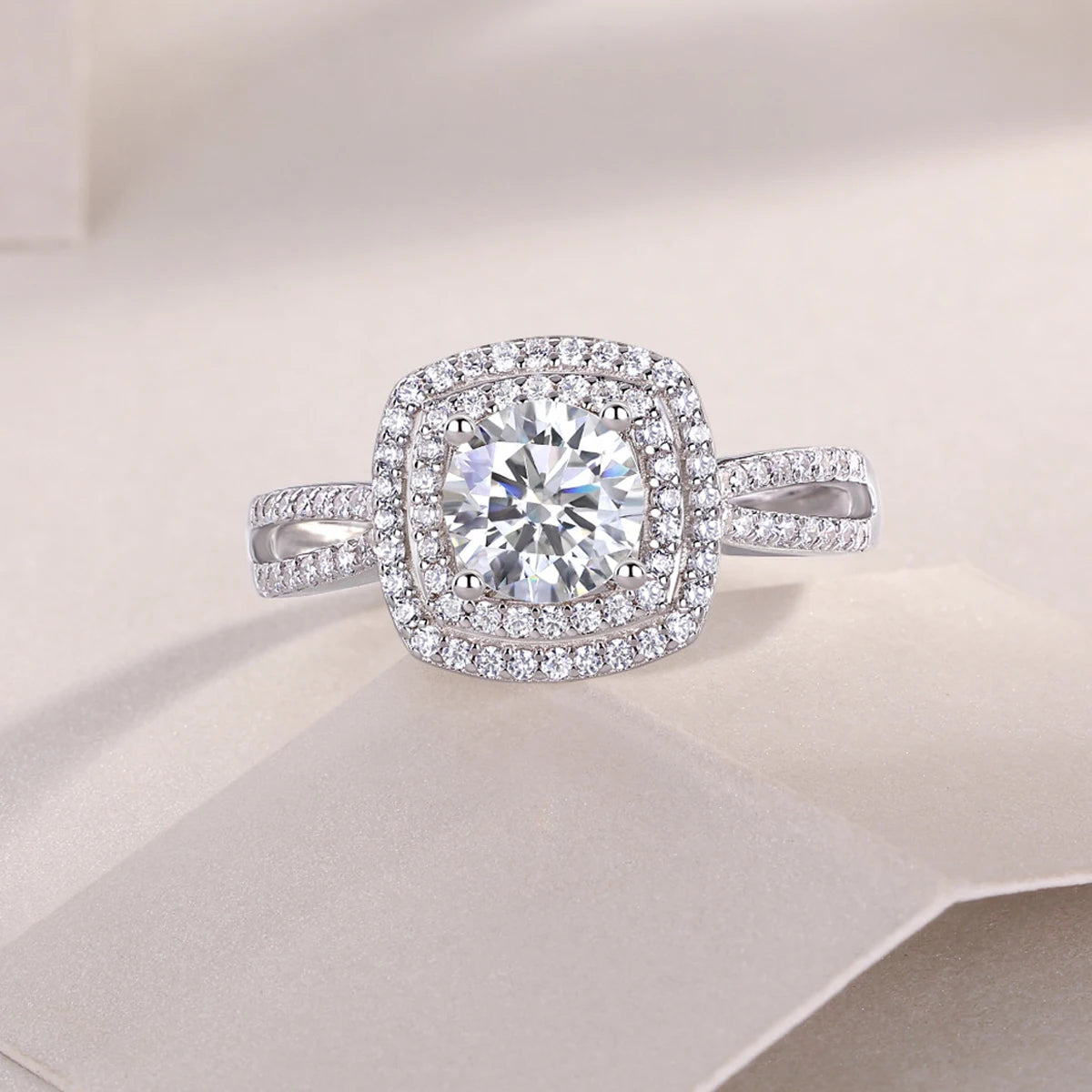 6.5mm D Color Moissanite Wedding Rings for Women Sparkling Square S925 Pure Silver Sweet Holiday Bands Jewelry Wholesale