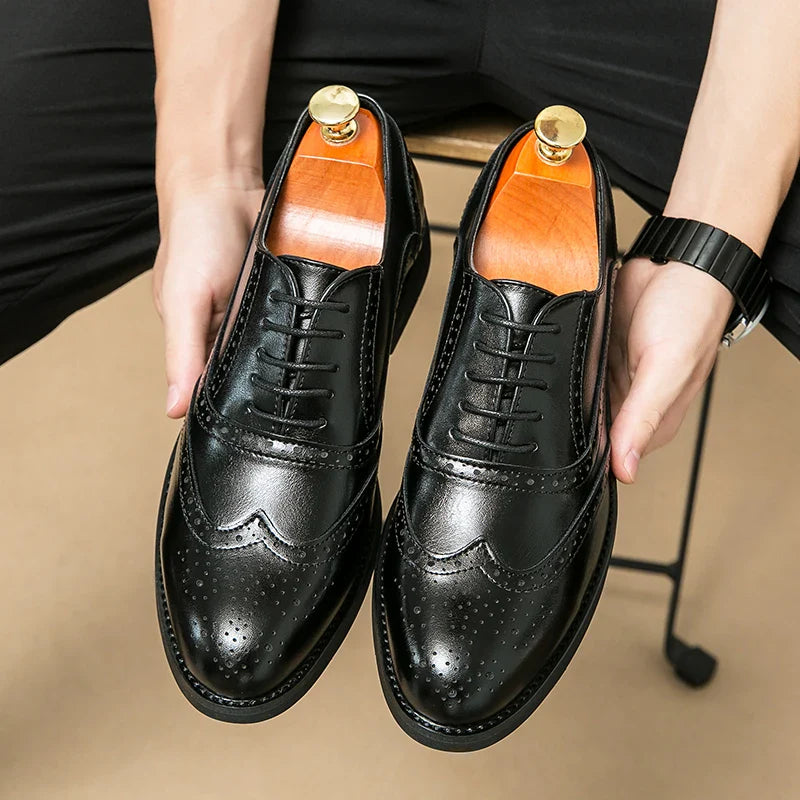 Luxury Italian White Groom Leather Shoes Men's Business Wingtip Oxfords Monk Lace-up Brock Banquet Wedding Formal Shoes for Men