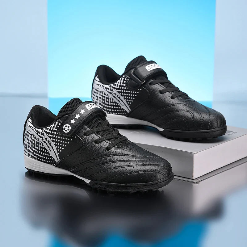 Children's cleat soccer shoes suitable for boys and girls, leather upper, waterproof, rubber non-slip sole, lightweight, Velcro