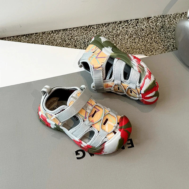 Children's sandals, boys' toe cover beach shoes, Summer 2025 girls' outdoor walking baby sports sandals
