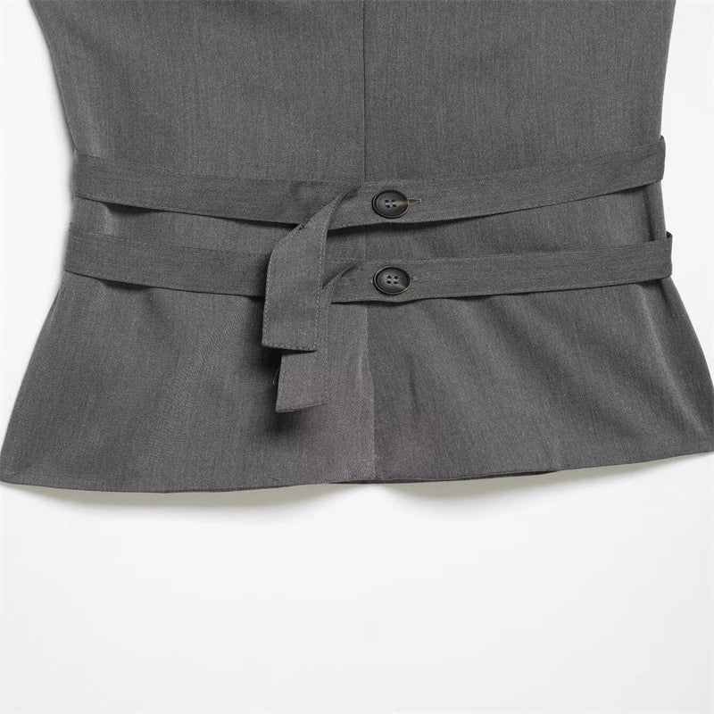 Women's two-tone double-breasted high-neck sleeveless top, waist-cinching slim-fit high-street casual women's vest, 2026 new