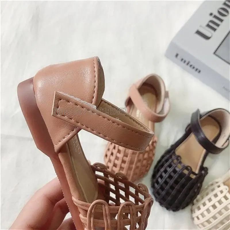 Girls Sandals Summer New 1-12 Years Baby Kids Soft Soled Woven Closed Toe Children Princess Hollow Shoes