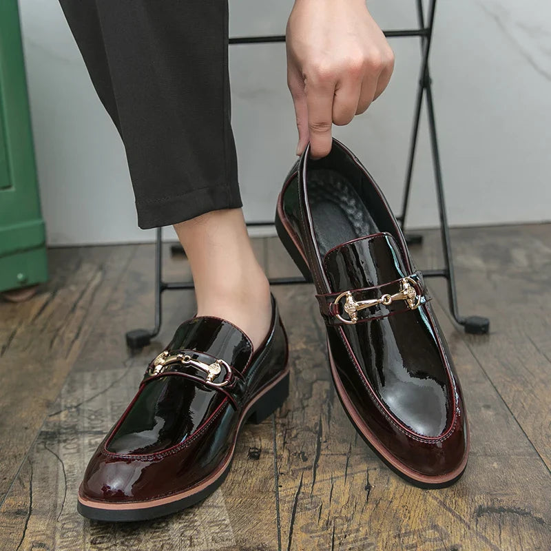 Business Casual Men Dress Shoes Luxury Glitter Designer Formal Shoes For Man Patent Leather Shoes Pointed Toe Men's Social Shoes