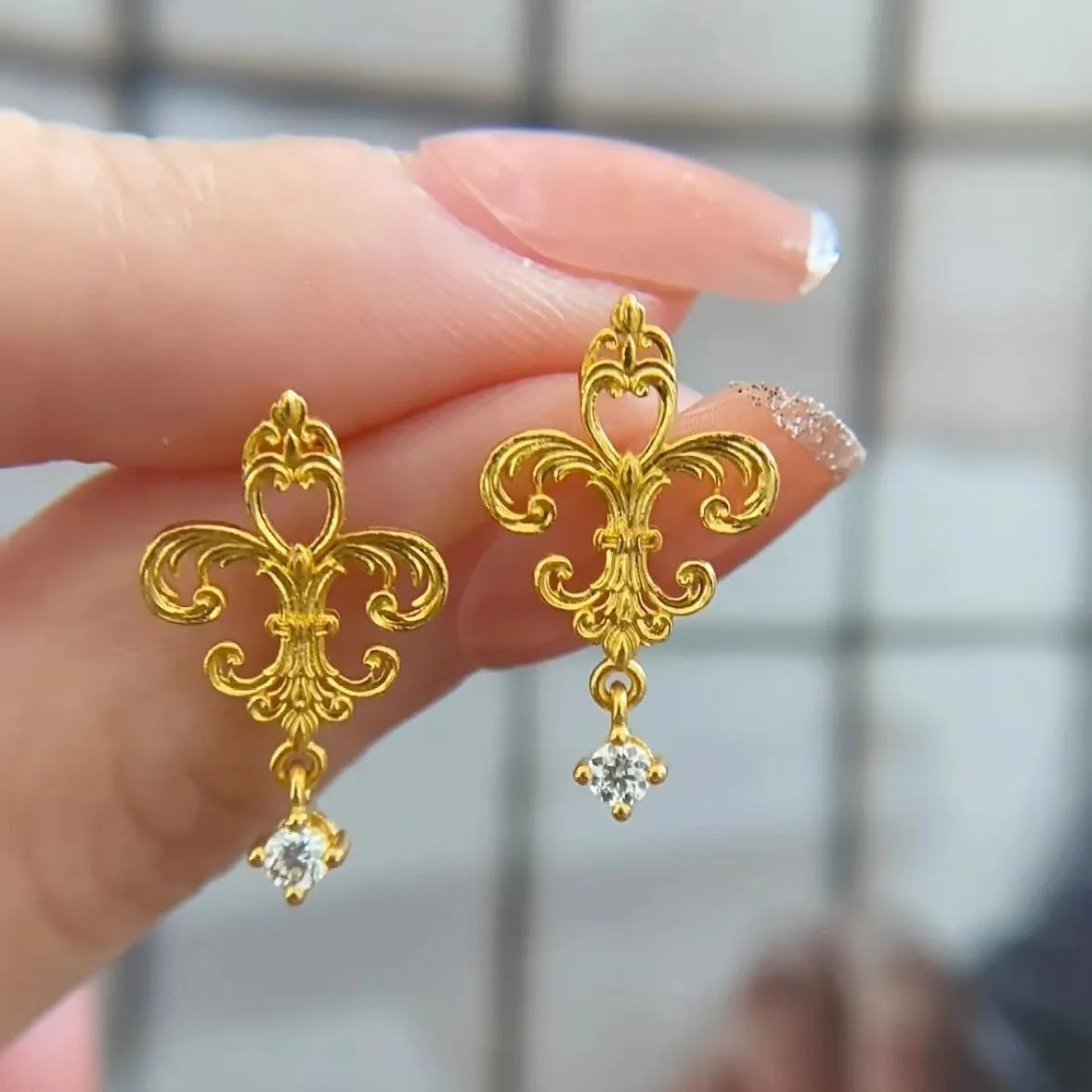 24K Real Gold Iris Earrings 9999 Ancient Fashionable and Versatile Women's Earrings Niche Design Earrings
