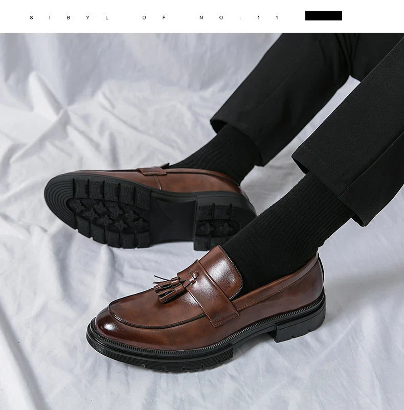Men's Dress Shoes Classic Social Brogues Casual Leather Shoes For Men Formal Office Wedding Shoes Male Tassel Leather Loafer Man