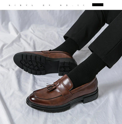 Men's Dress Shoes Classic Social Brogues Casual Leather Shoes For Men Formal Office Wedding Shoes Male Tassel Leather Loafer Man