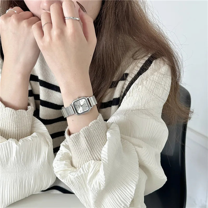 New Brand Steel Band Square Quartz Watch Retro Minimalist Temperament Small Dial Watch Female Student Wristwatch Dropshipping