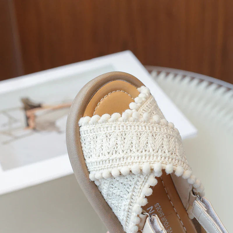 Girls Summer Beach Shoes Ethnic Style Kids Casual Sandals Soft Sole Fashion Children Retro Princess Shoes 2025 Summer New