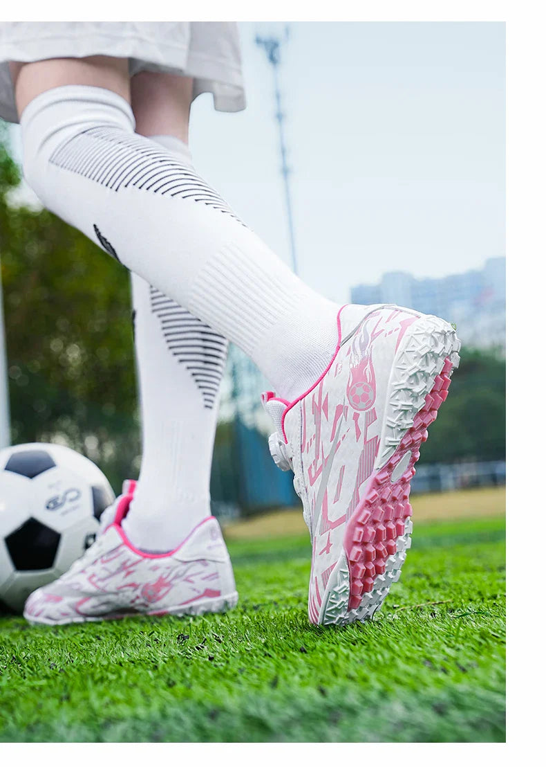 New Men Kids Soccer Shoes Football Boots Ultralight Match Grass Boys Professional Cleats Non-Slip Training Shoes Drop Shipping