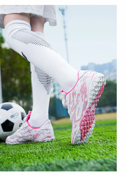 New Men Kids Soccer Shoes Football Boots Ultralight Match Grass Boys Professional Cleats Non-Slip Training Shoes Drop Shipping