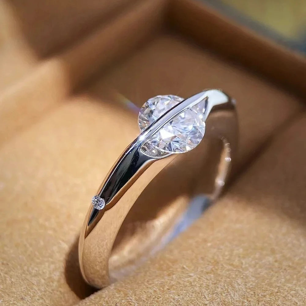 Anel de Casamento em Moissanite de 1 Quilate para Mulheres, Anéis de Noivado Solitário de Diamante Brilhante em Prata Esterlina 925 com Certificado