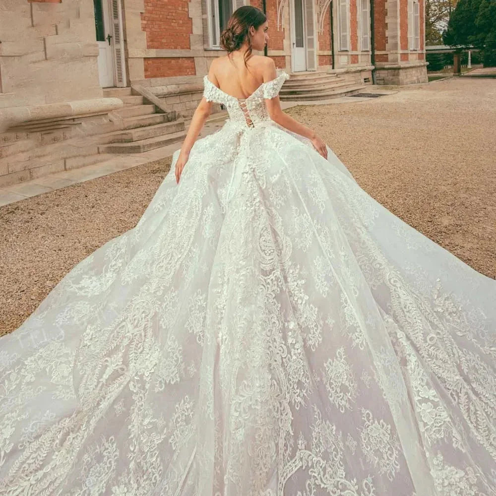 Customized Off Shoulder Wedding Dresses women Sweetheart Appliques Royal Train Princess Bride Gowns Vestido de Noiva