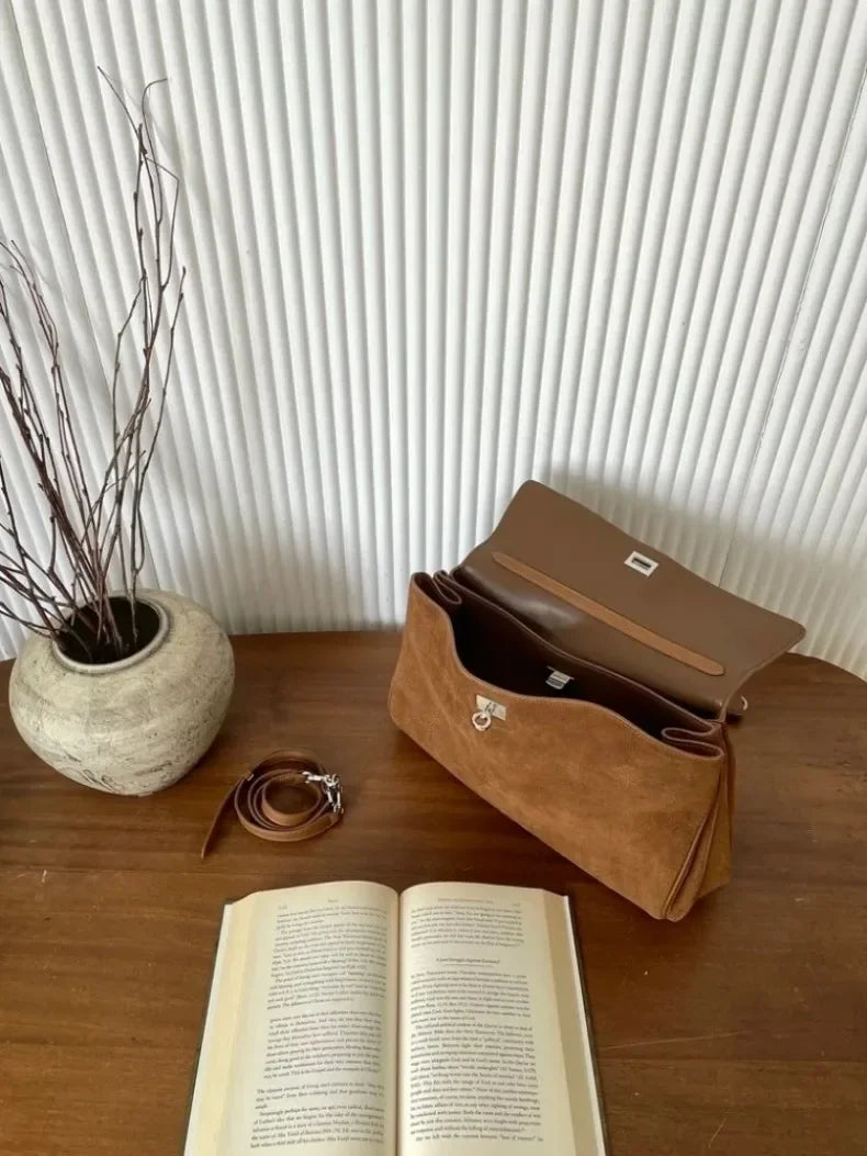 Suede Leather Tote Bag for Women Large Capacity Cowhide Shoulder Bag Designer Lock Satchel Chic Soft Nubuck Crossbody Purse