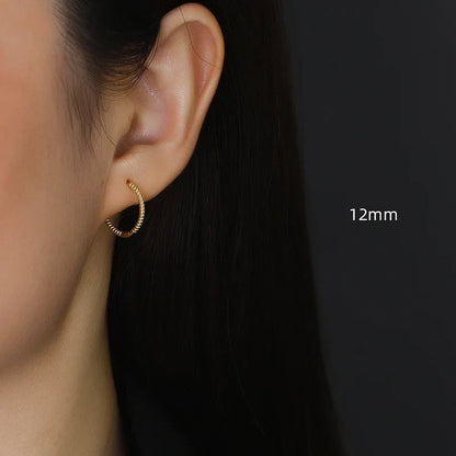 925 Sterling Silver Fashion Piercing Charm Twist Huggies Hoop Earrings for Women Rock Gothic Unisex Jewelry Ear Buckles