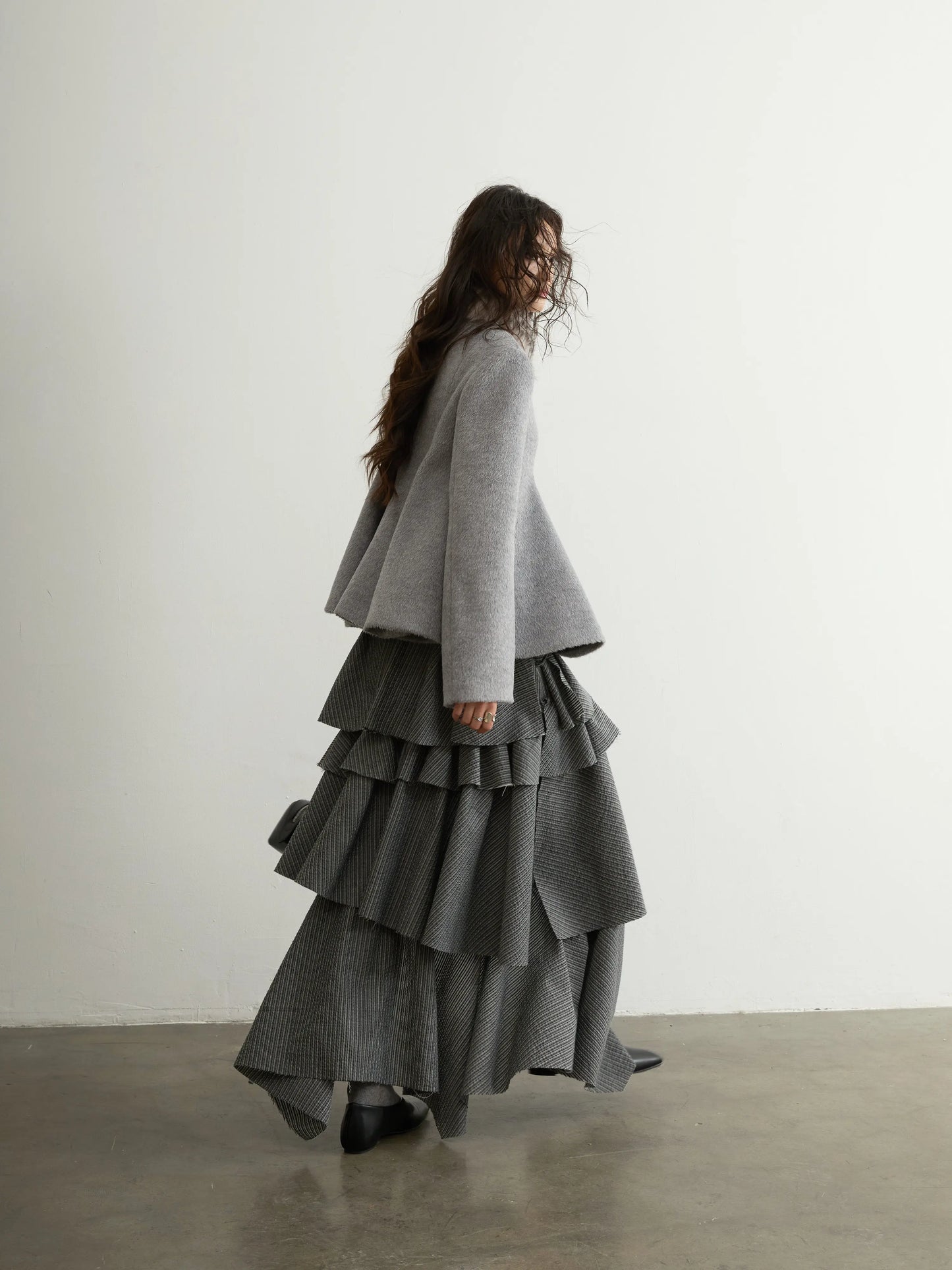 Spring Autumn Grey Striped Ruffled Asymmetrical Tiered Skirt Women Long Elegant Chic Luxury Designer Clothes Fashion