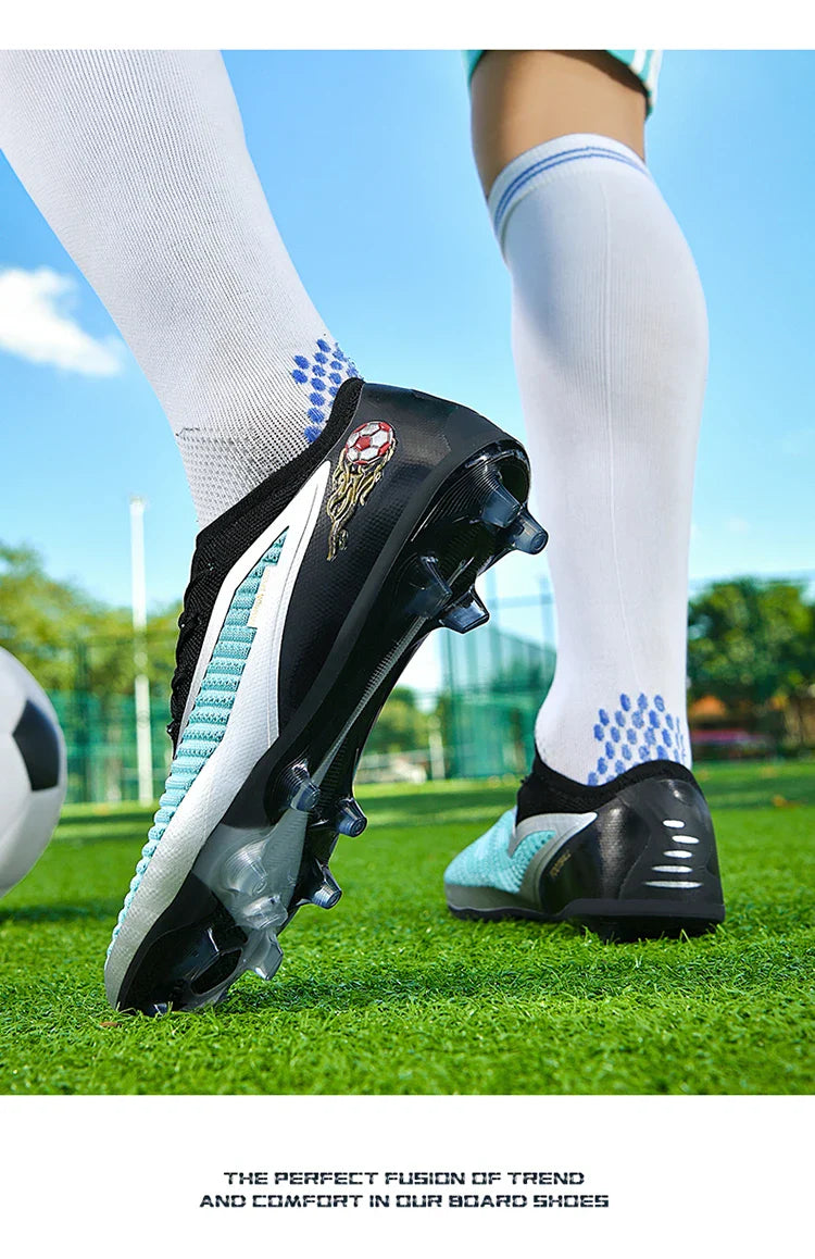 New Professional Men Football Shoes High Quality Fast Soccer Shoes Society Cleats Professional Football Field Boots Sneaker Low