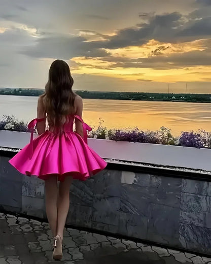 Mini Satin Sweetheart Homecoming Dresses for Teens Bow Spaghetti Straps Short Ball Gown Puffy Cocktail Prom Dress with Pockets