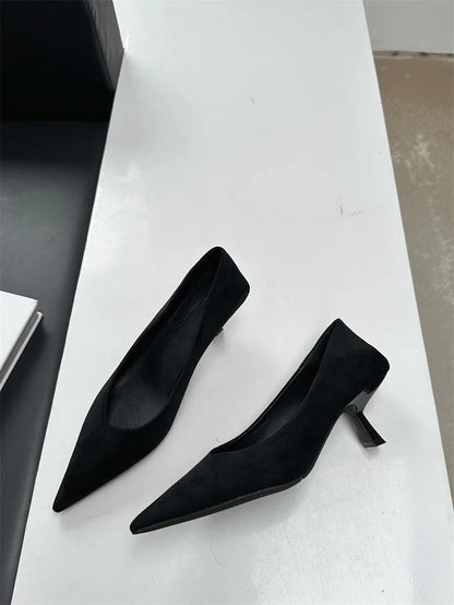 Sapatos de salto alto femininos de bico fino para o outono de 2024, sapatos sexy e rasos, sapatos de salto fino elegantes para mulheres, sapatos de festa, sapatos de salto alto, sapatos elegantes de festa, sapatos femininos.