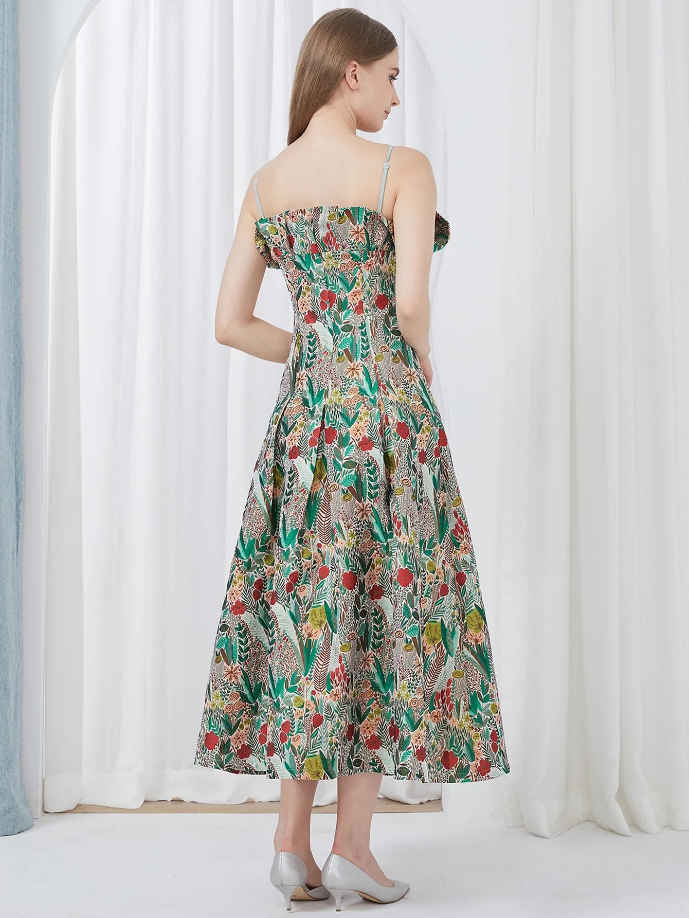 Elegant Women Dress Embroidery Sleeveless Summer Fashion Spaghetti Straps Vintage Party Gown Luxury Banquet Vestido