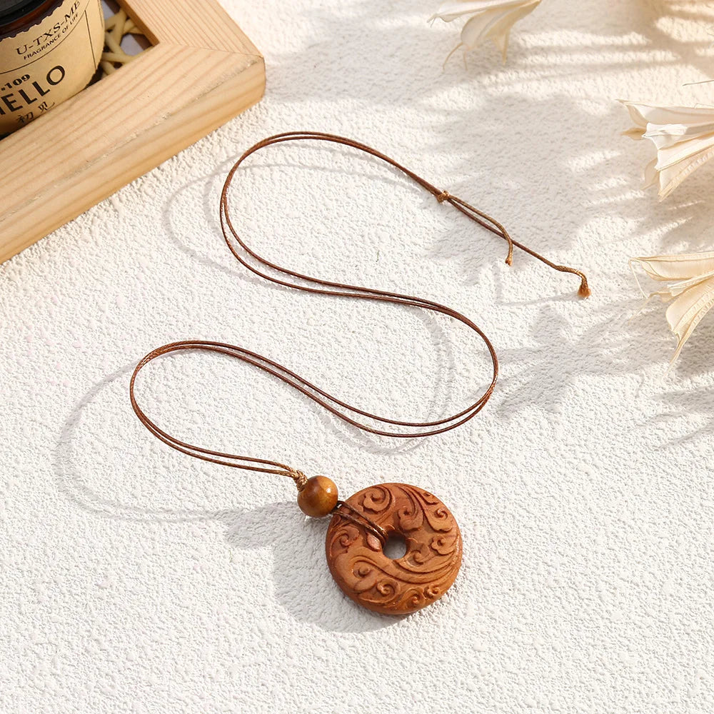 Wooden Water Bottle Pendant Necklace for Women Fashion Sweater Chain Fashion Jewelry Gift Accessories Wholesale