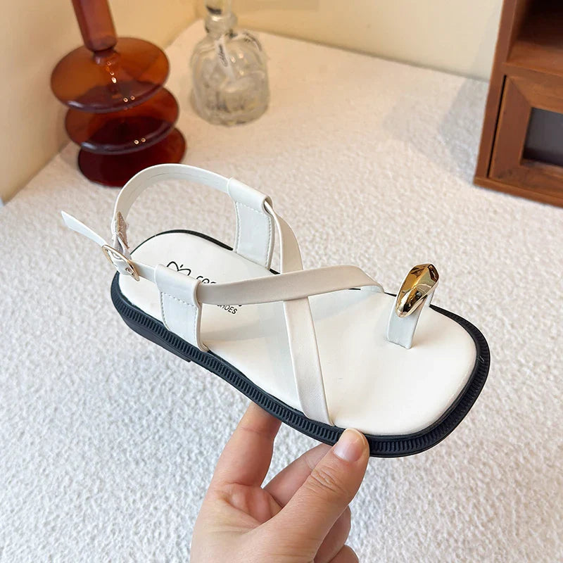 Summer New Kids Beach Sandals Clip-toe Outdoor Girls Roman Sandals School Fashion Cross-tied Children's Flat Sandals Non-slip