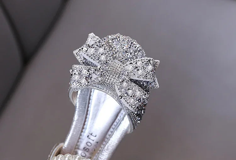 Luxury New Children Causal Dance Sandals Girls Rhinestone Flat Sandals Non-slip Fashion Kids Sequins Princess Performance Shoes