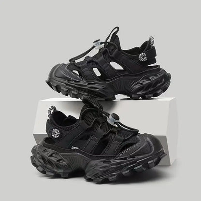 2026 New Boys' White Sports Sandals Summer Closed Toe Beach Shoes with Hollow Out Design for Children