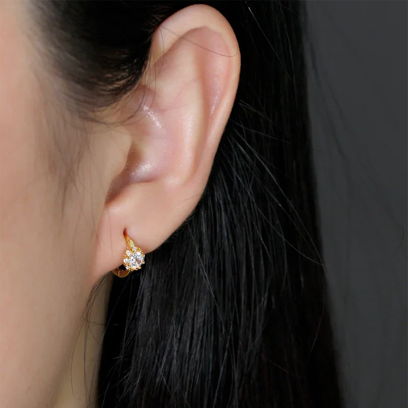 925 Sterling Silver Luxury Shiny Zircon Huggies Hoop Earrings for Women Fashion Elegant Charms Wedding Party Jewelry Gift