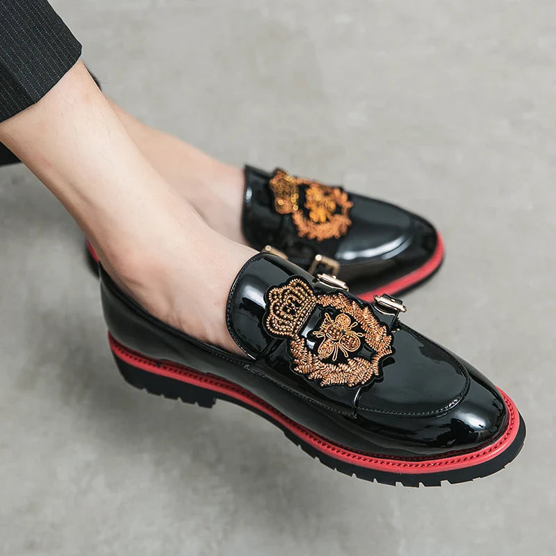 Sapatos de Couro Masculinos de Luxo com Bordados Tamanho 38-48 Confortáveis Pretos Formais para Homens Casamento Festa Social Masculino